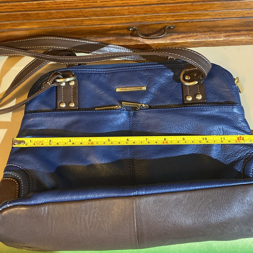 Stone Mountain leather black and brown shoulder bag - Picture 5 of 9